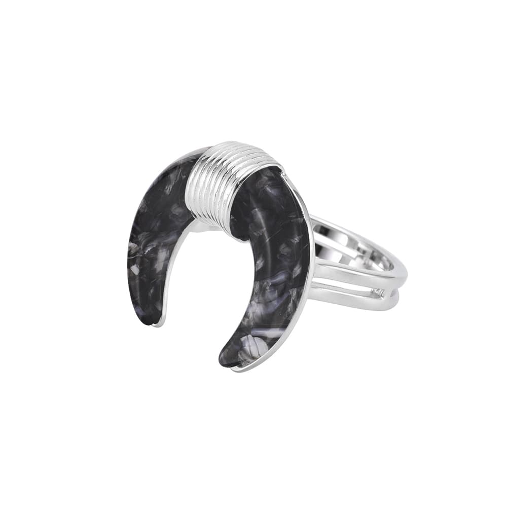 Bague en argent forme corne acétate noire