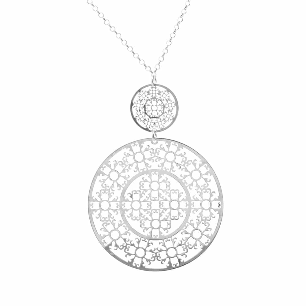 Collier argent rhodie motif azteque rond