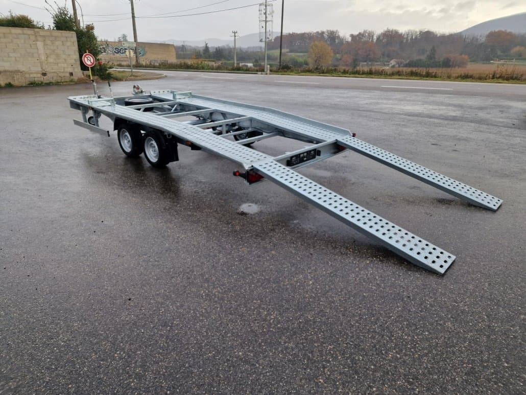 Porte voiture Boro JUPITER 450 x 200 cm 2700 KG PTAC + accessoires offerts