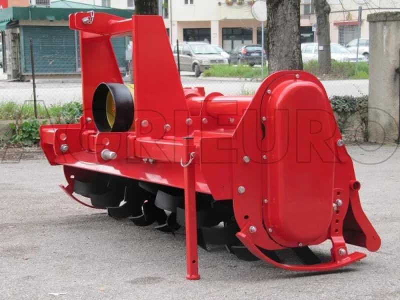 Fraise rotative AgriEuro UR 186 – Série Médium avec cardan à limiteur de friction professionnel
