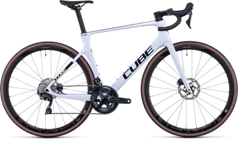 Cube Agree C:62 flashwhite´n´carbon - 56 cm