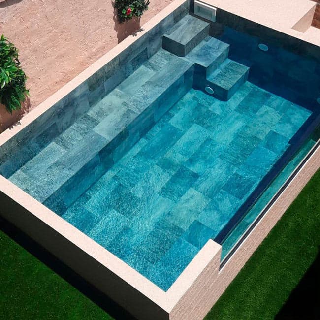 Piscina rígida de aço Ilú Pro 2250 acima do solo