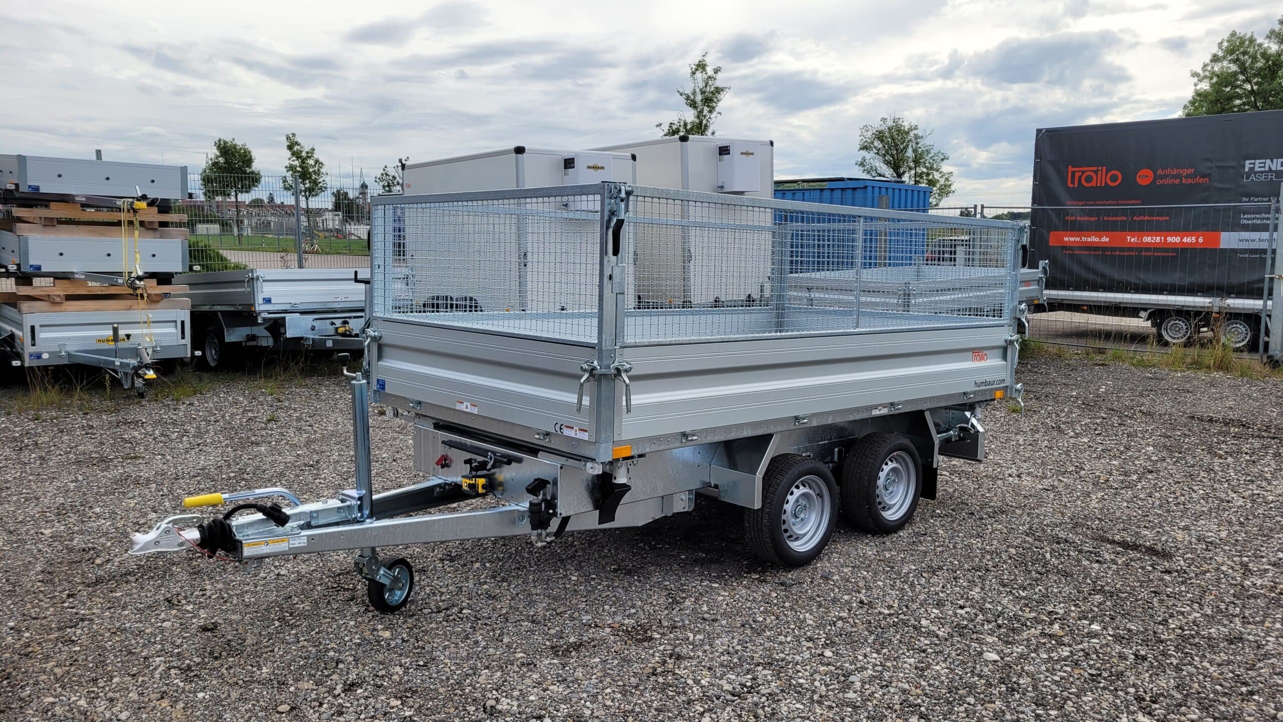Humbaur HTK 3000.31 3-Seitenkipper 3000kg, Ladefläche 3.13 m x 1,74m, Gitteraufsatz + Rampen + Stützen
