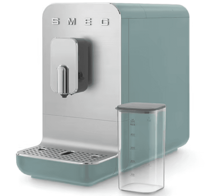 Kaffeevollautomat Smeg BCC13EGMEU mit Milchfunktion grün