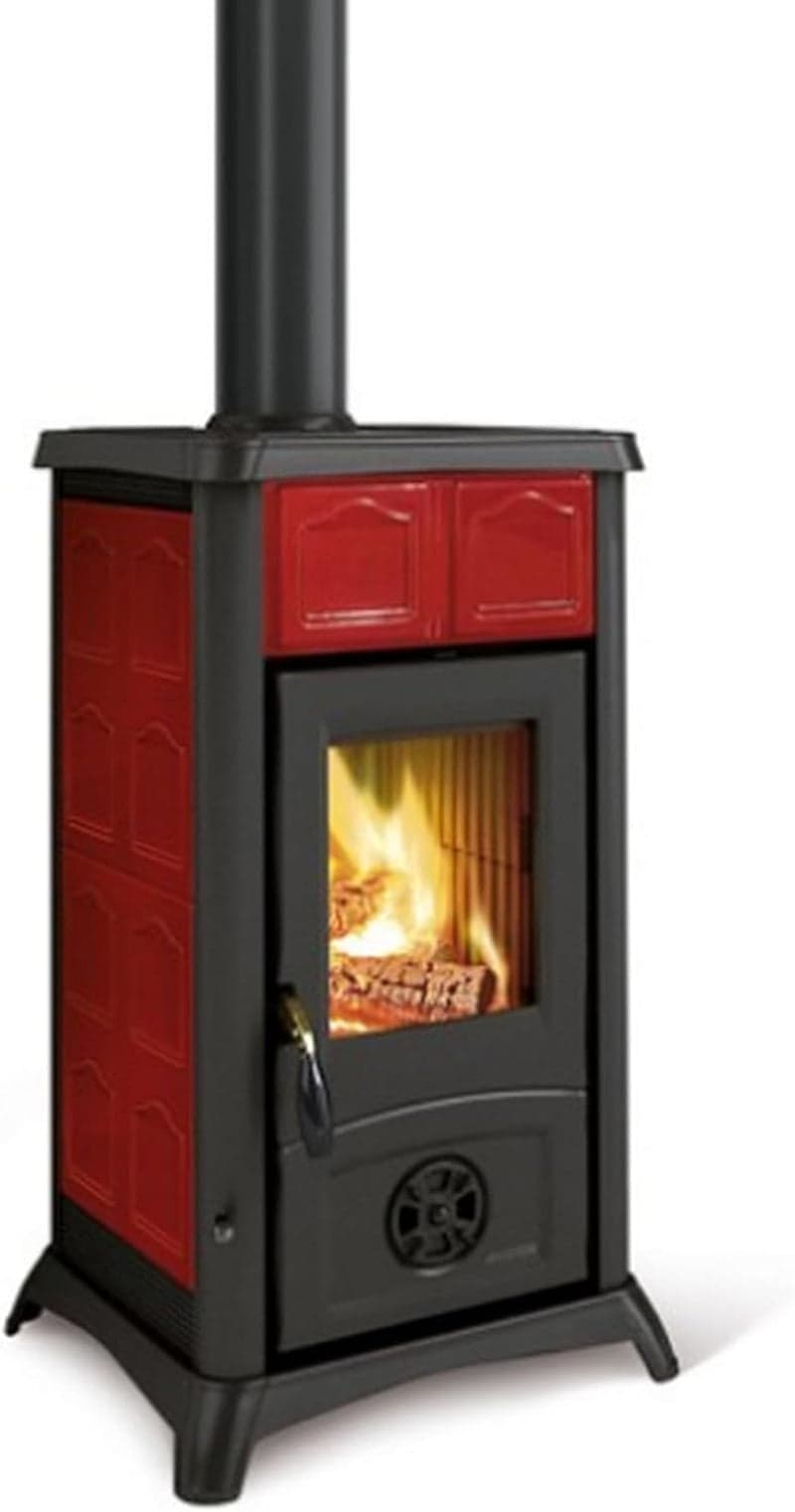 La Nordica Gemma Elegance Kaminofen – 6 kW – Kompakter Design-Kamin mit edler Majolika-Verkleidung – Bordeaux – Hocheffizient & emissionsarm