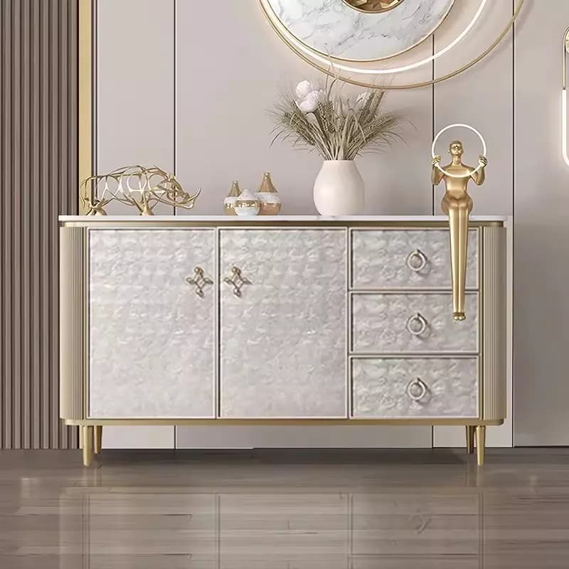 طاولة كونسول بتصميم راقي مع لون ذهبي