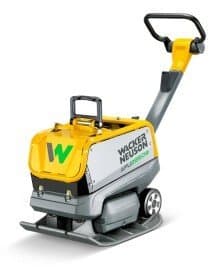 WACKER NEUSON APU 2850e – Akku Rüttelplatte reversierbar mit 183 kg