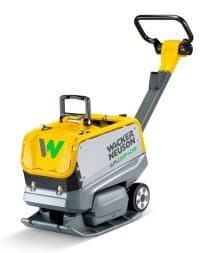 WACKER NEUSON APU 3340e – Akku Rüttelplatte reversierbar mit 217 kg