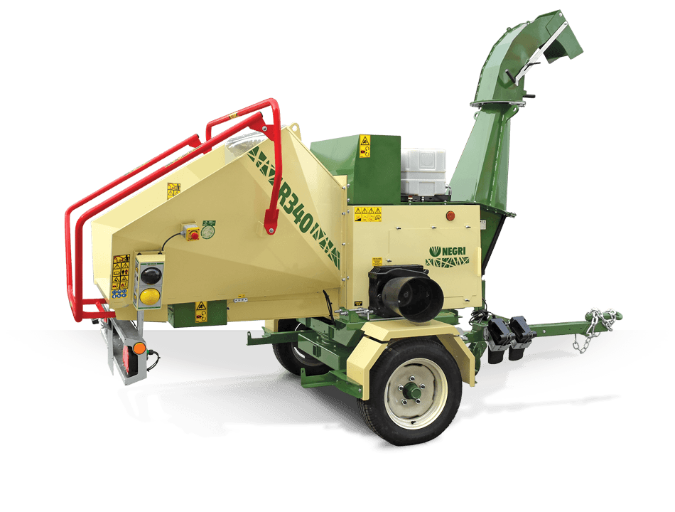 NEGRI Biohäcksler R340 / Diesel-Häcksler mit Straßenfahrwerk für Traktor