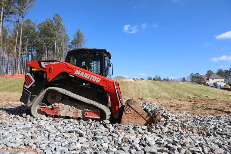 Mini-Radlader Manitou 2100VT | 13 Betriebsstunden | Zubehör Inklusive