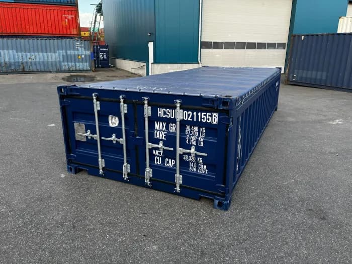 Seecontainer 20 Fuß Halbhöhe offenes Dach
