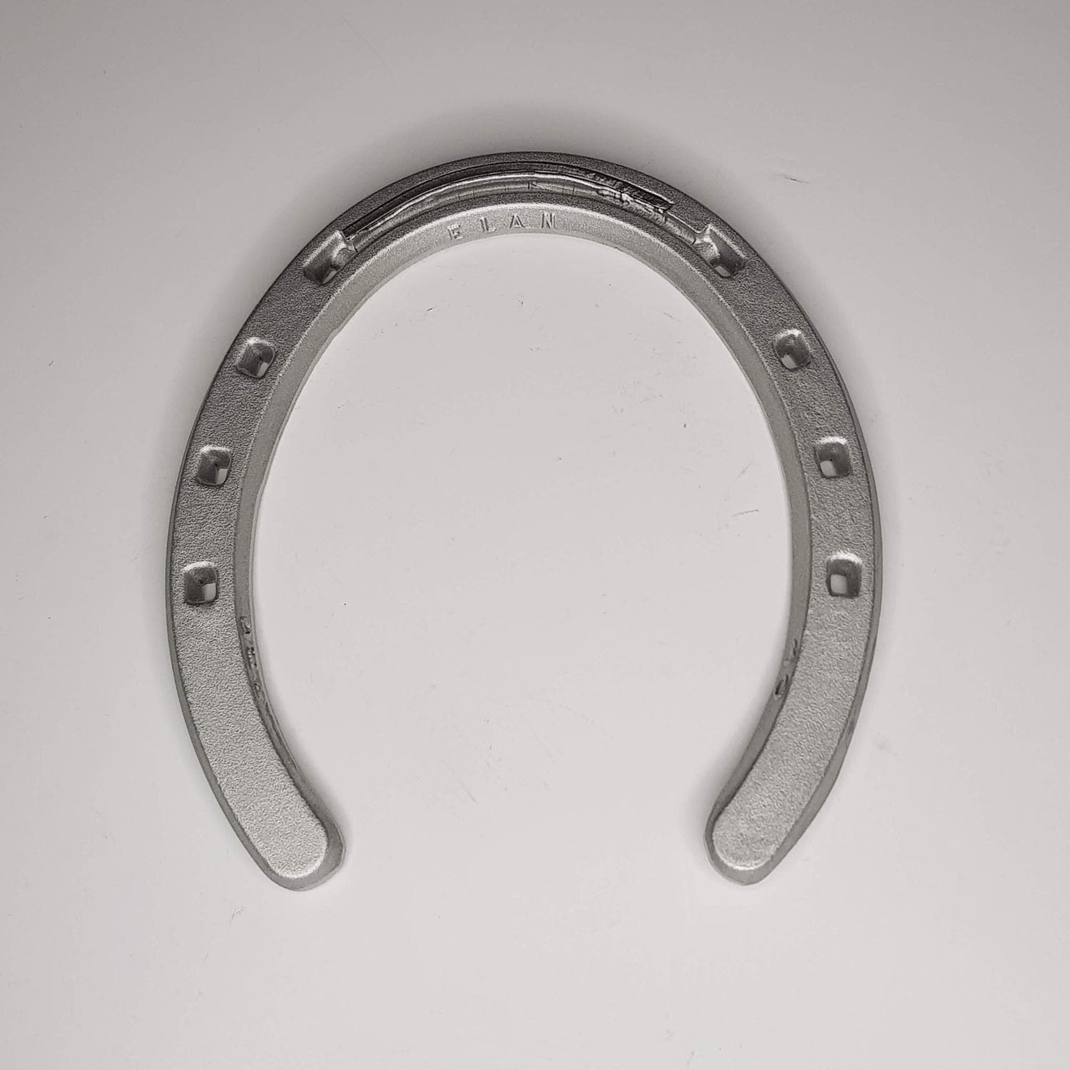 FER ALU ELAN PLAT ANTI ATTEINTE 28