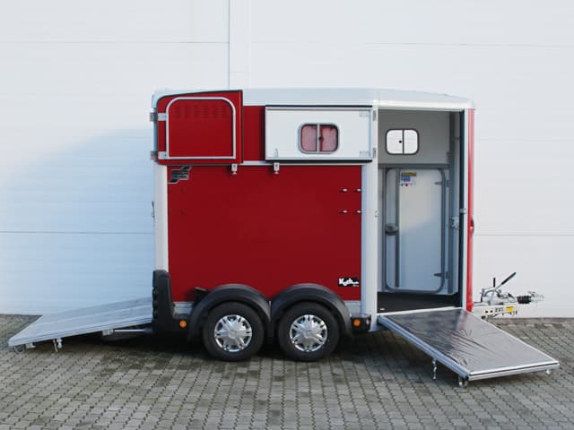 Ifor Williams Pferdeanhänger HB506|Frontausstieg|rot-Neu