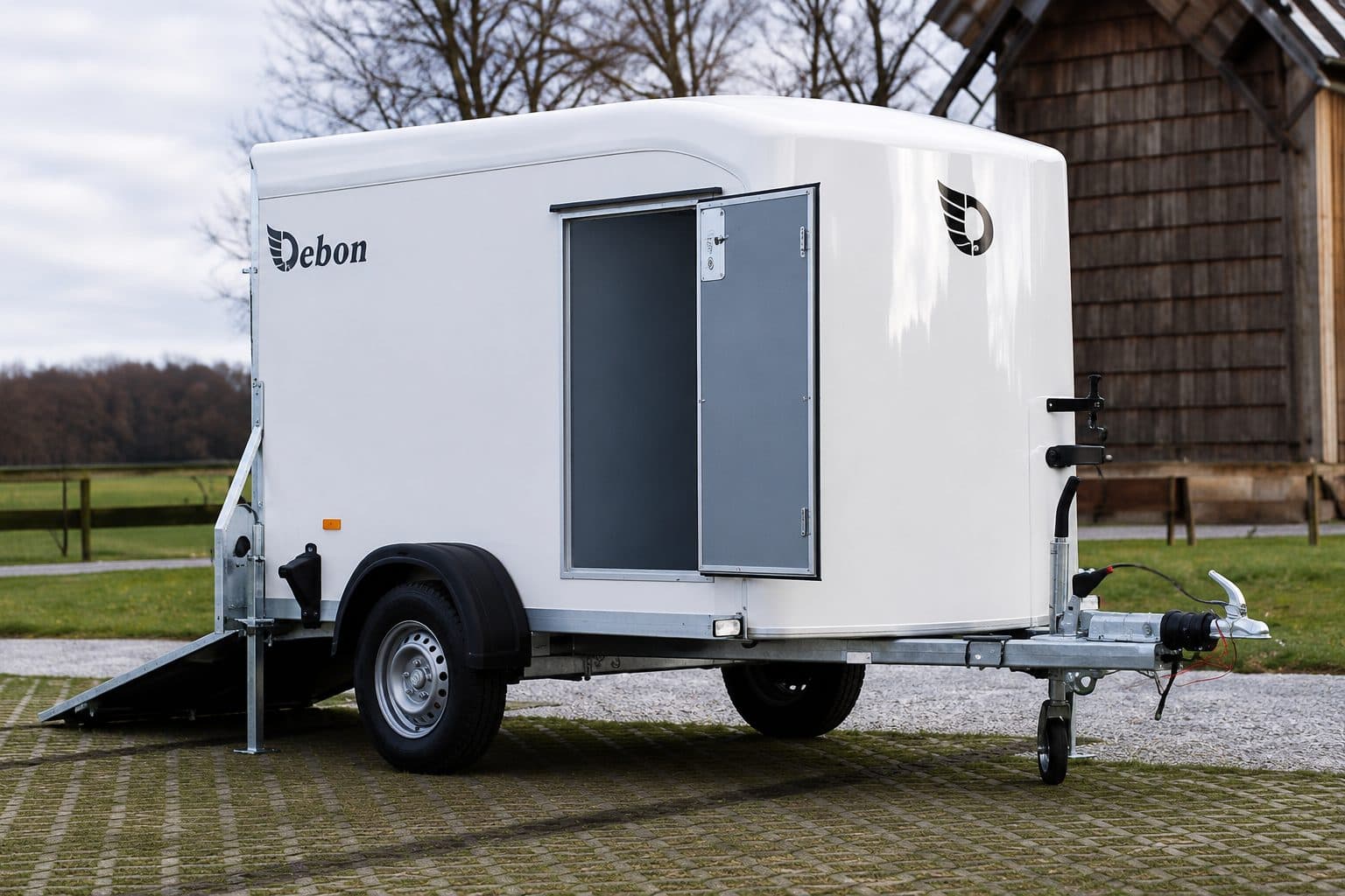 Remolque furgón Debon Trailers Roadster 255
