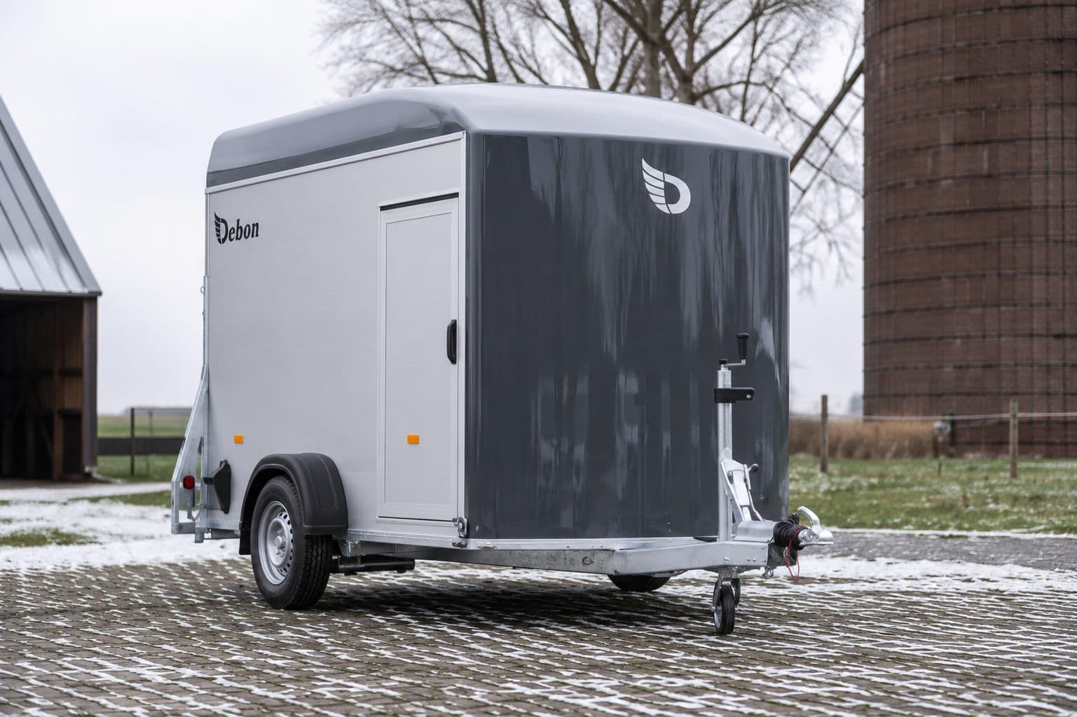 Remolque furgón Debon Trailers Roadster 400