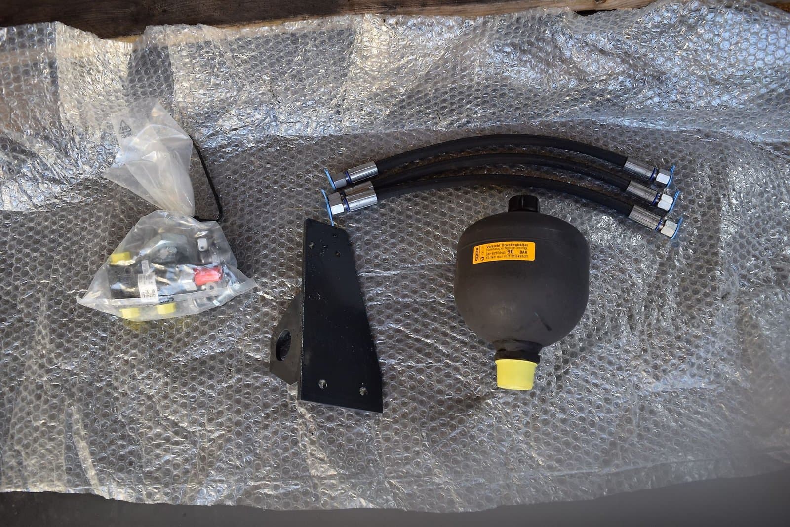 Deutz-Fahr Deichselfederung für Feedmaster und Rotomaster, sowie auch für andere Ladewagen - 51-979609