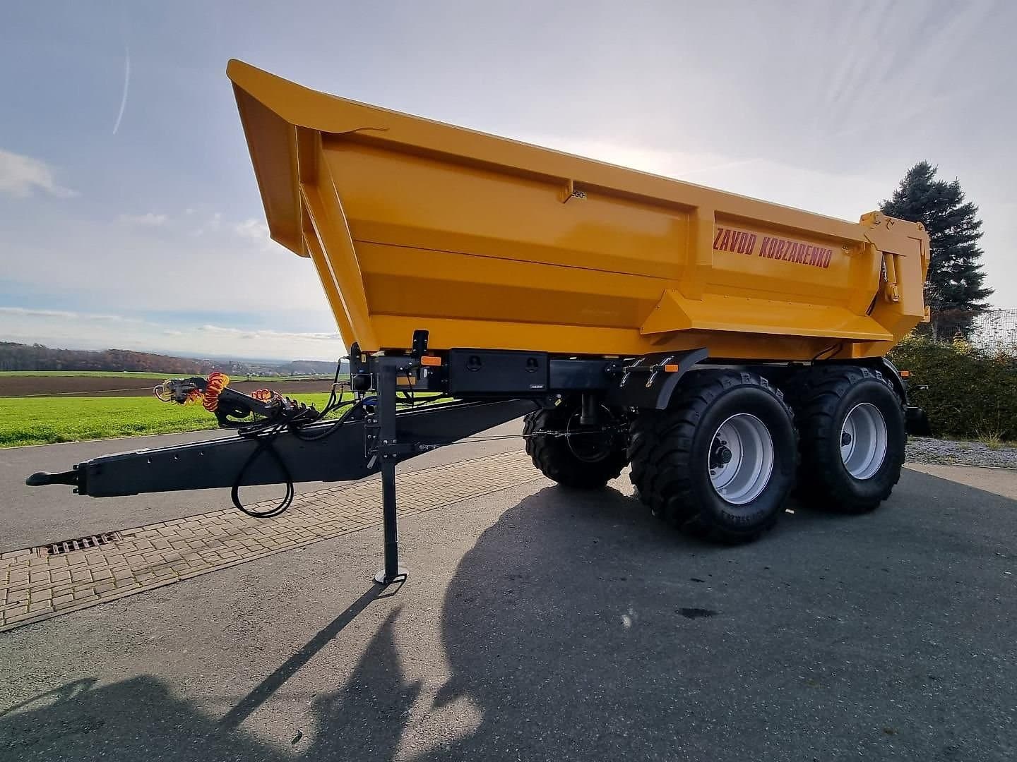 Kobzarenko Schwerlastmulde TSP-12 BPW Pendelachse (28.000 kg of Road)