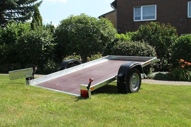 Neptun Multi Plattformanhänger kippbar Allzweckanhänger 1350kg – Plattformwagen · Gebraucht · MPN 7798201