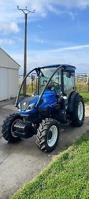 New Holland T4-100F