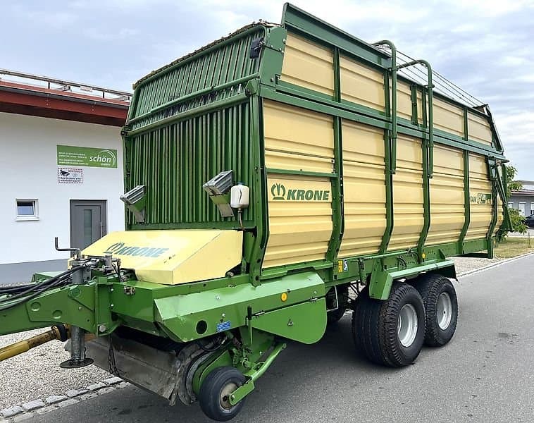 Krone Titan 6/48 GL All In - ein großer Schwingen-Ladewagen mit Druckluftbremse