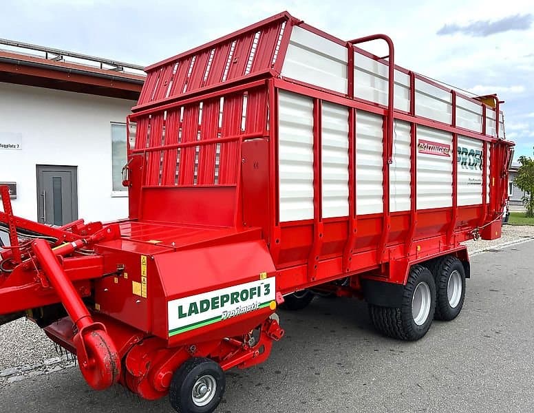 Pöttinger Ladeprofi 3 G Profimatic im Topzustand und mit neuen 19-er Breitreifen