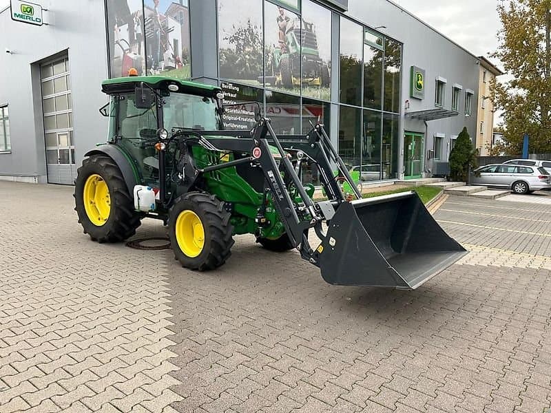 John Deere 5105GF