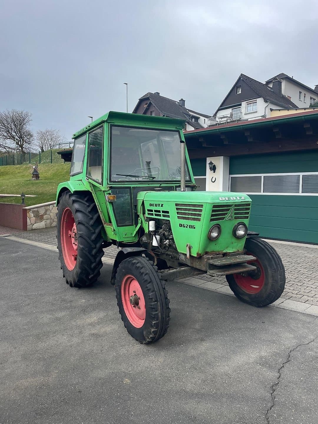 Deutz-Fahr 6206 Traktor Schlepper mit Kabinen uns Servolenkung