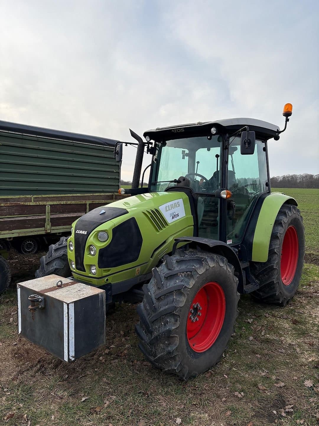 Claas Atos 330
