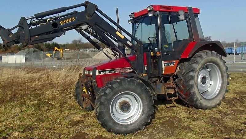 IHC 844 Frontlader+Fronthydraulik