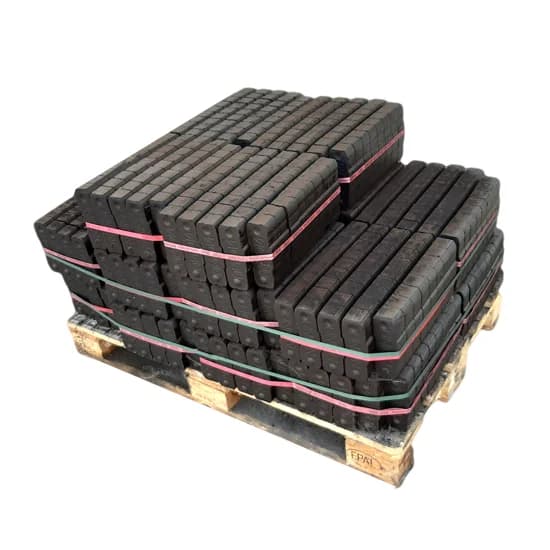 1/2 Palette Braunkohlebriketts – 20 Säcke à 25 kg