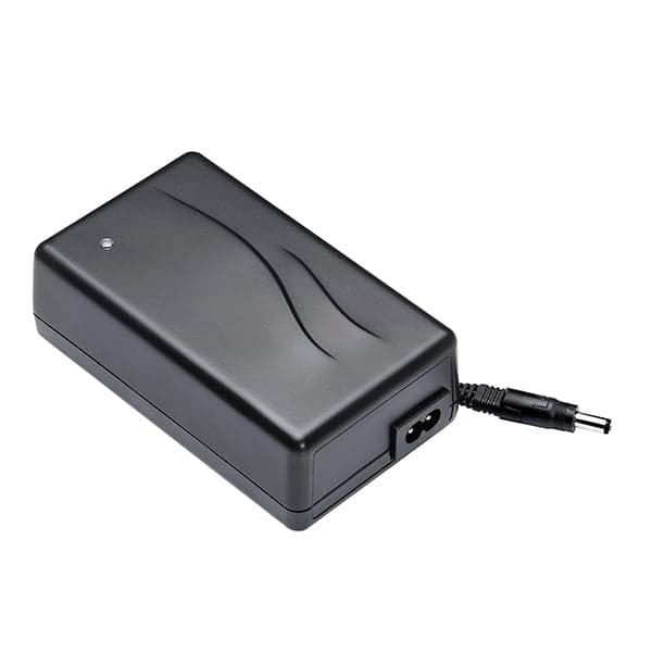 Mascot - Chargeur lithium-ion Mascot 2440LI 4S 16.8V / 3.5A - Sortie XLR