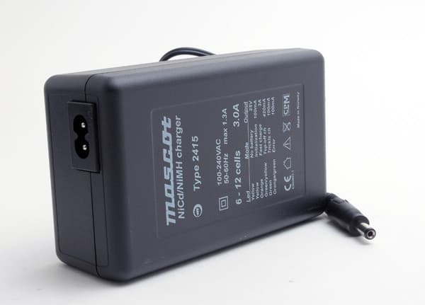 Mascot - Chargeur NiCd/NiMH 6 à 12 cellules/3A 110-230V Mascot 2415 Timer sécurité 4h