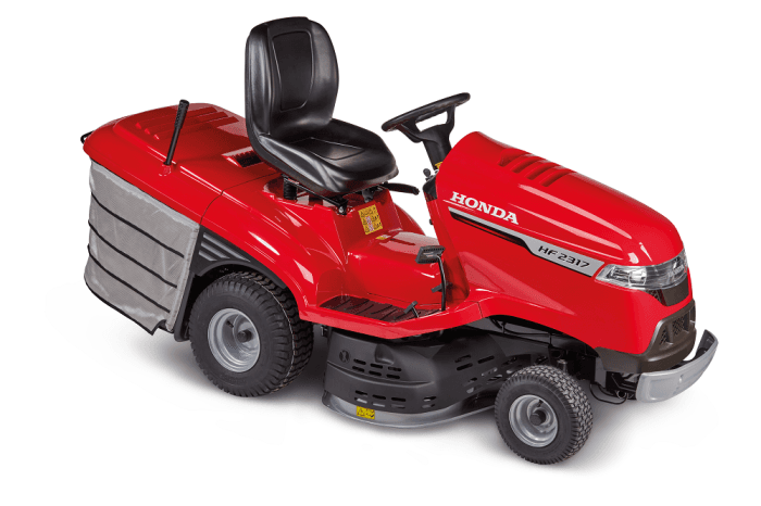 Honda HF 2317 HM Rasentraktor mit Winterpaket 120 cm