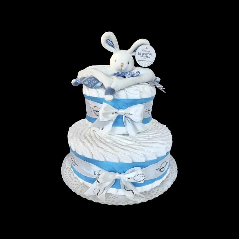 Gâteau de couches et son doudou lapin