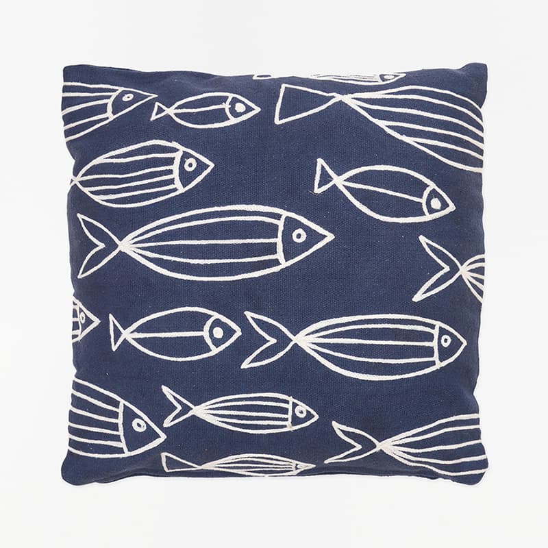 Coussin carré bleu "Banc De Poissons" BATELA DECO