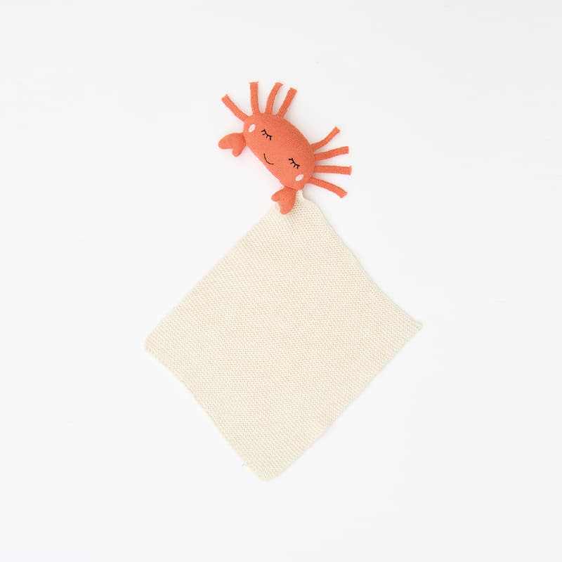 Doudou tricot "Crabe endormi" BATELA DECO
