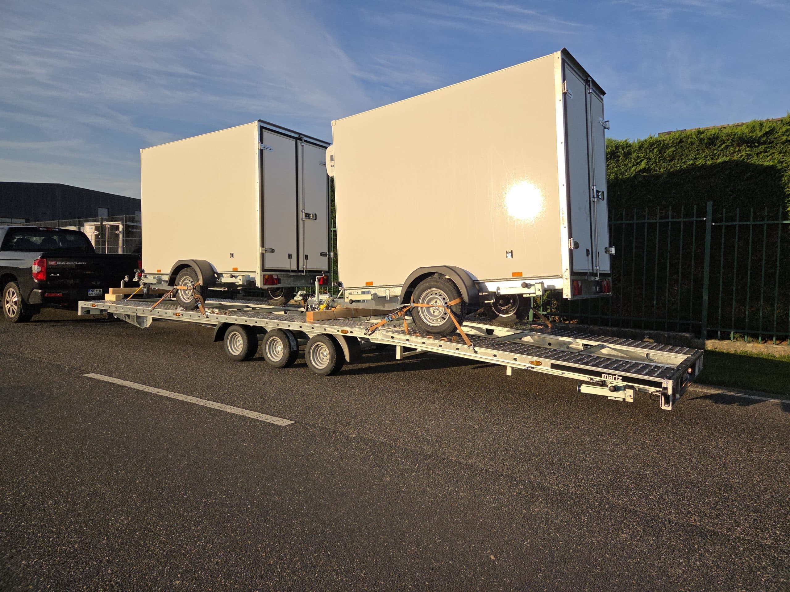 Martz Cartrailer GT PLUS 850/3 S 3,5T 850x215cm Lohr Blech Fahrschienen Rampen Tridem 3500kg 100km/H