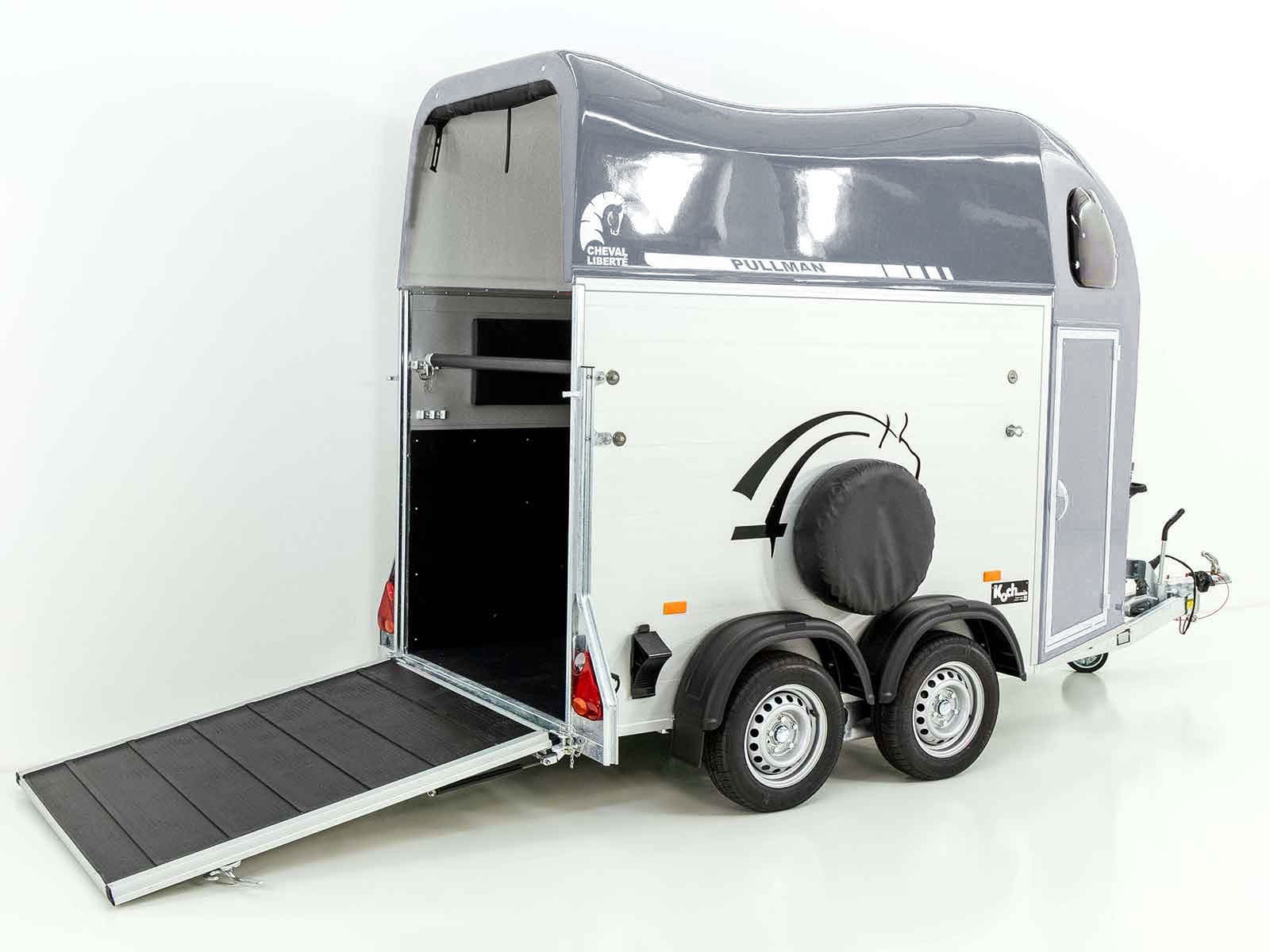 Cheval Liberte Pferdeanhänger GOLD One 1,5er | Pullman-Fahrwerk | grau-Neu