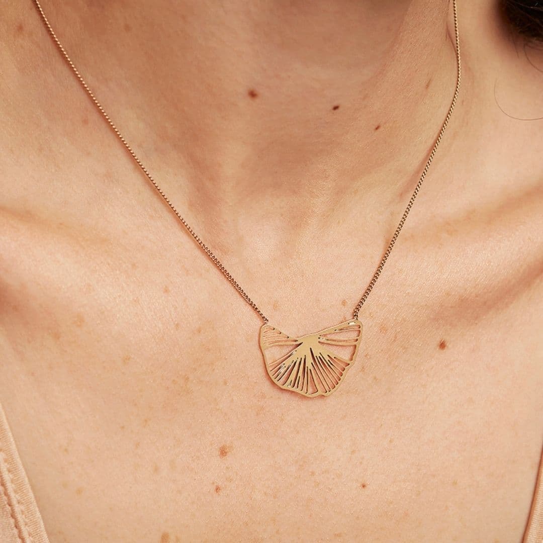 Collier pendentif feuille Ginkgo