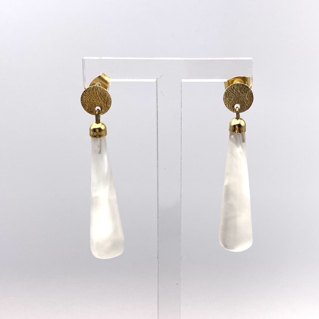 Boucles d'oreilles avec goutte nacrée
