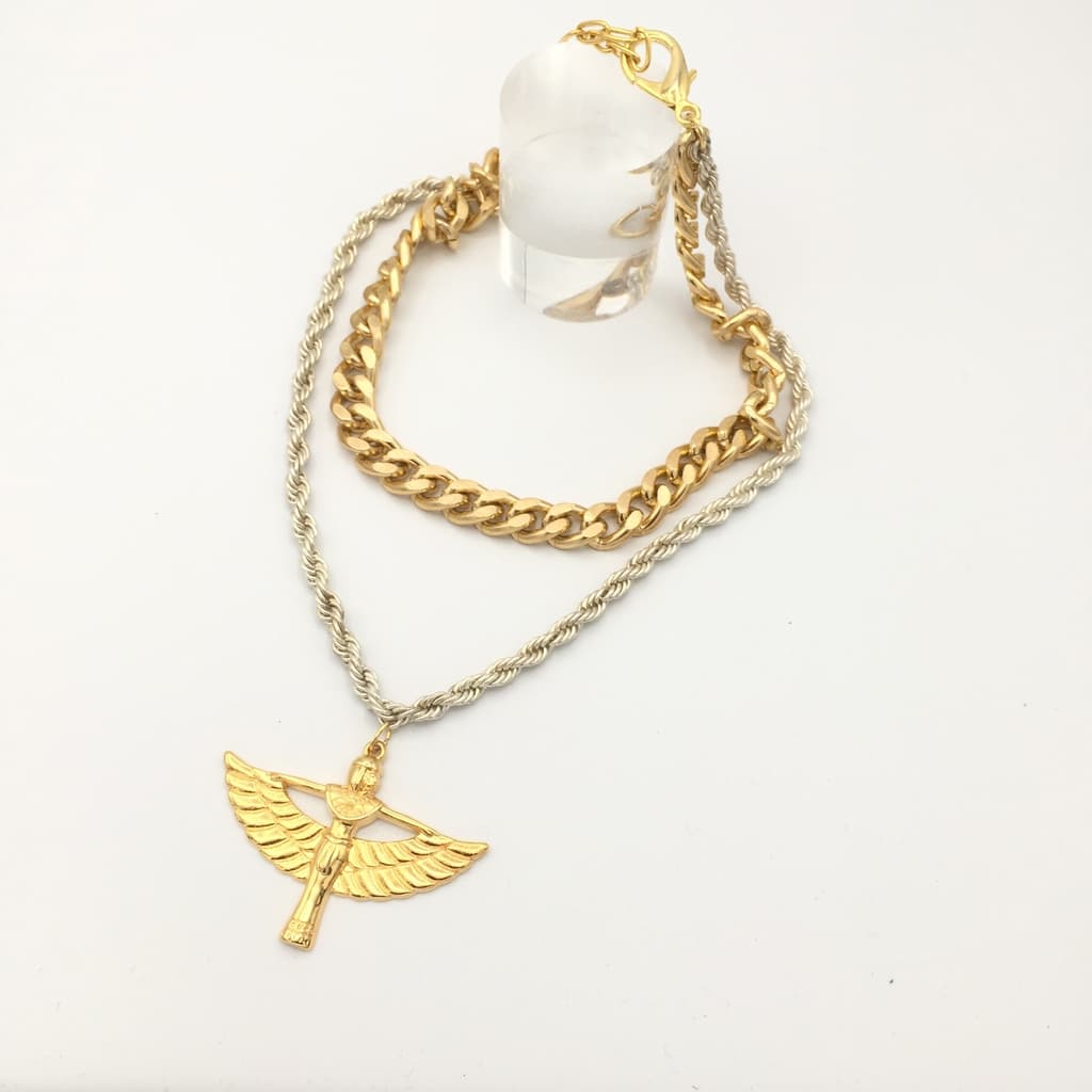 Collier ISIS en pendentif et chaine gourmette