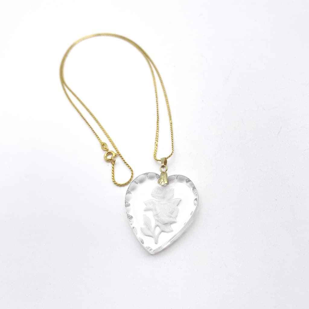 Pendentif coeur en cristal poli gravé d'une rose - Transparent