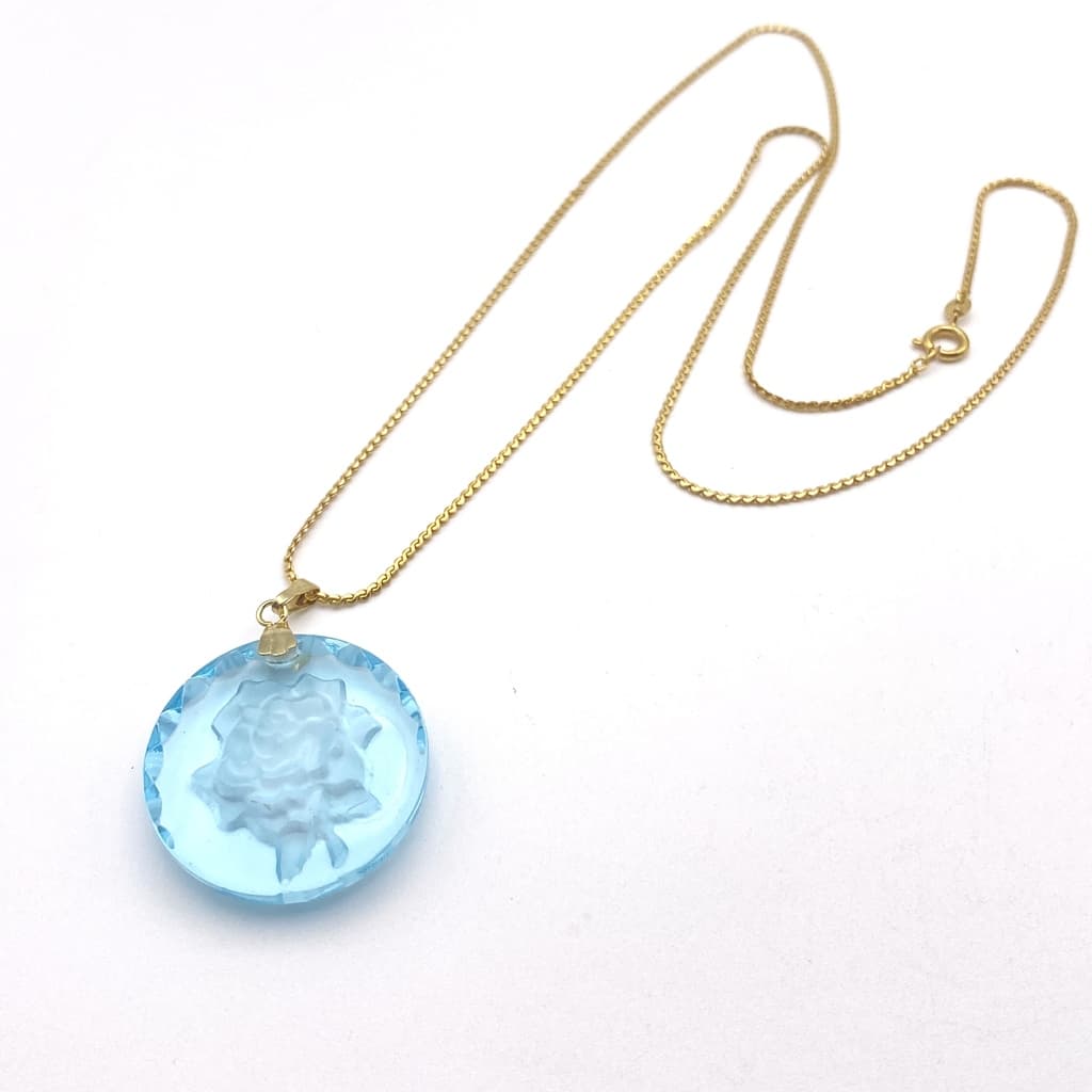 Pendentif en cristal poli gravé d'une rose - Bleu