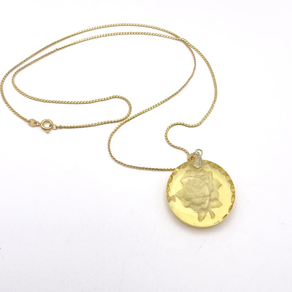 Pendentif en cristal poli gravé d'une rose - Jaune