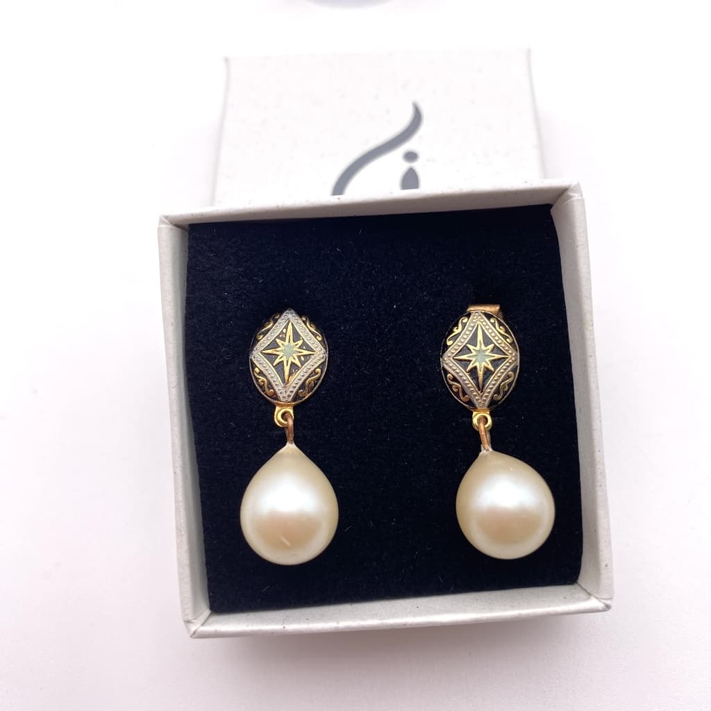 Boucles d'oreilles clip avec perle goutte