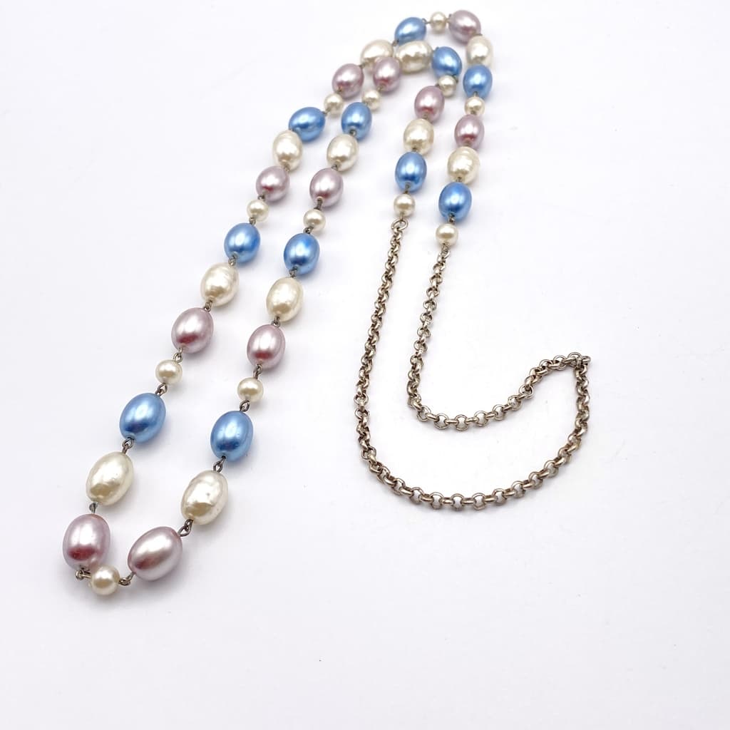 Collier Sautoir chaine et perles nacrées bleu