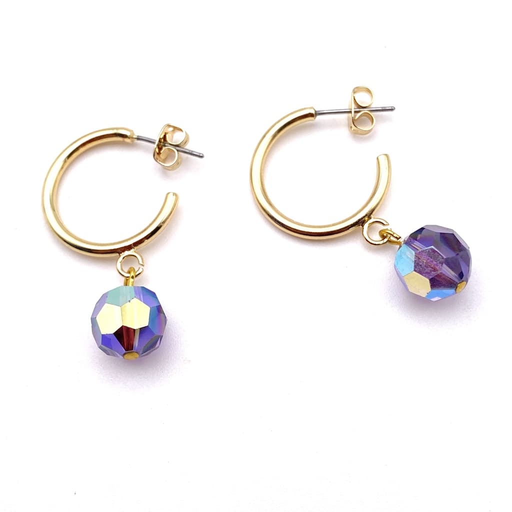 Créoles avec pendant perle à facettes violettes