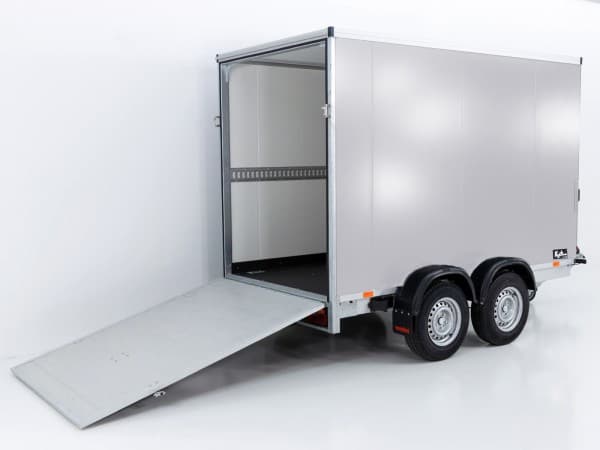 Vezeko Kofferanhänger 152x355cm Höhe:193cm 2,7t|Rampe|silber | PKW Anhänger