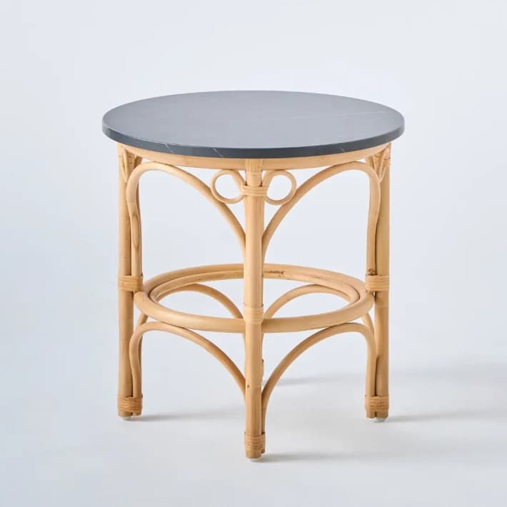 Petite table basse en rotin GINGKO plateau stratifié - Effet marbre noir