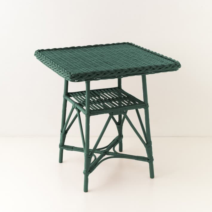 Table de repas 70x70 en osier laqué Melina - sapin